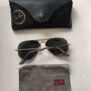 Ray Ban Gold Frame Aviators (Unisex)
